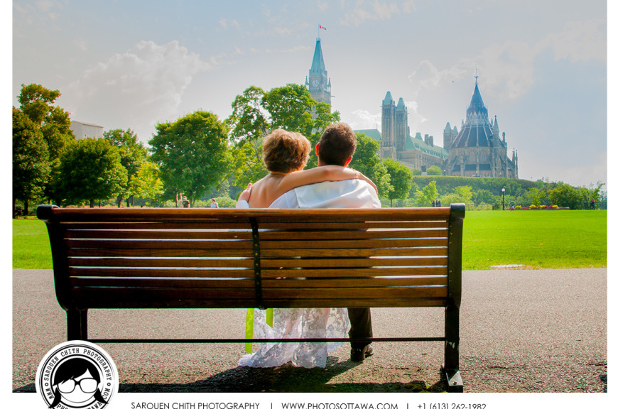 Bench Wedding Photo in Ottawa | Ottawa Wedding Photographer